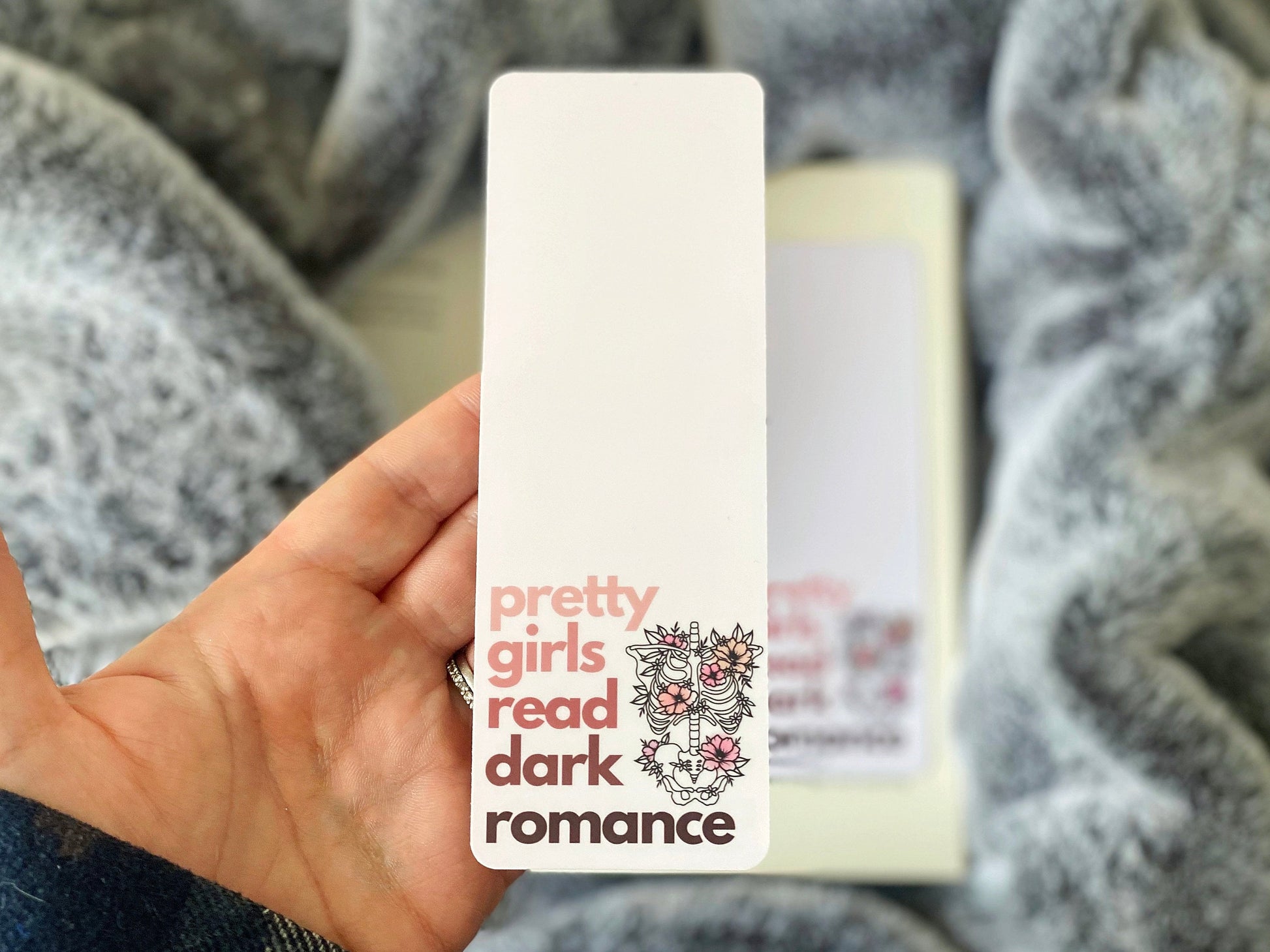 Pretty Girls Read Dark Romance Bookmark - The Feral Girls Club